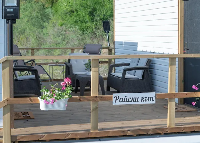 плаващи къщи райски кът язовир кърджали Semesterbostad *