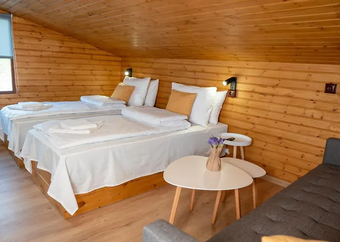 плаващи къщи райски кът язовир кърджали * Brosh